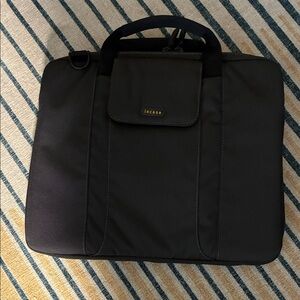 incase Ballistic Nylon Laptop Bag Unisex